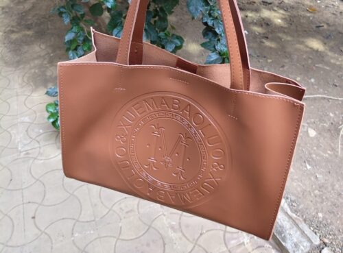 Minimalist Embossed Tote Bag – Tan Brown photo review