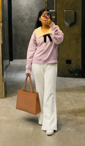 Minimalist Embossed Tote Bag – Tan Brown photo review